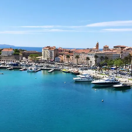 Bel 2 A Proximite Des Commodites *